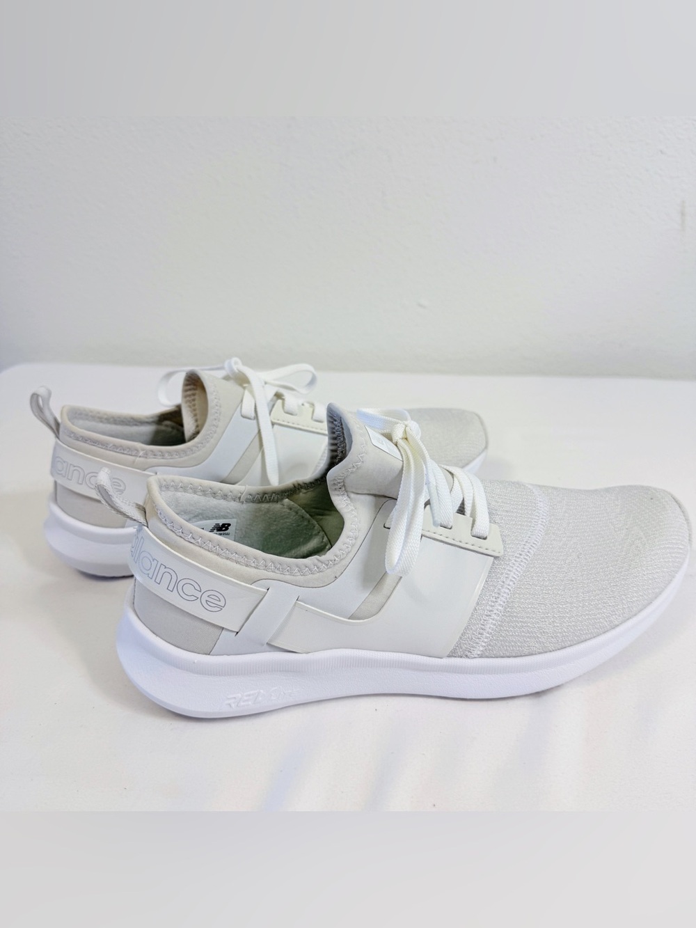 New Balance Nergize Sport White Knit REVlite Memory Sole Women’s US 9.5